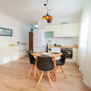 Appartement Green Corner ***